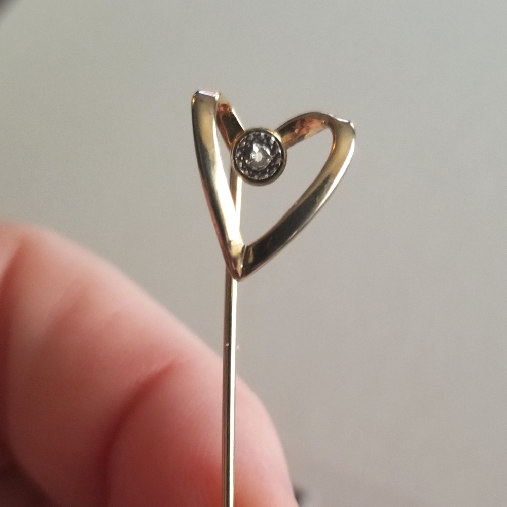 Vintage heart stickpin outline gold tone lapel cravat